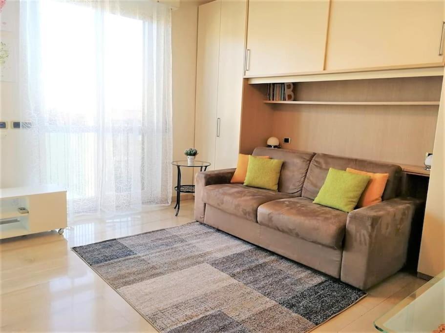 Gef House - Studio Apartment Bande Nere Milão Exterior foto