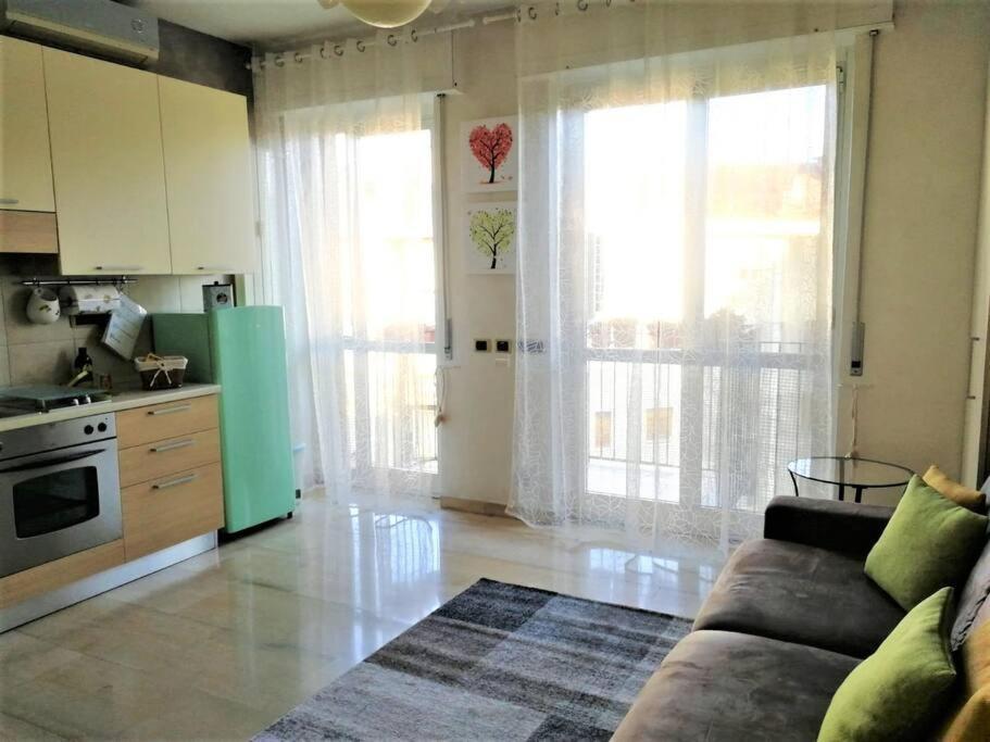 Gef House - Studio Apartment Bande Nere Milão Exterior foto
